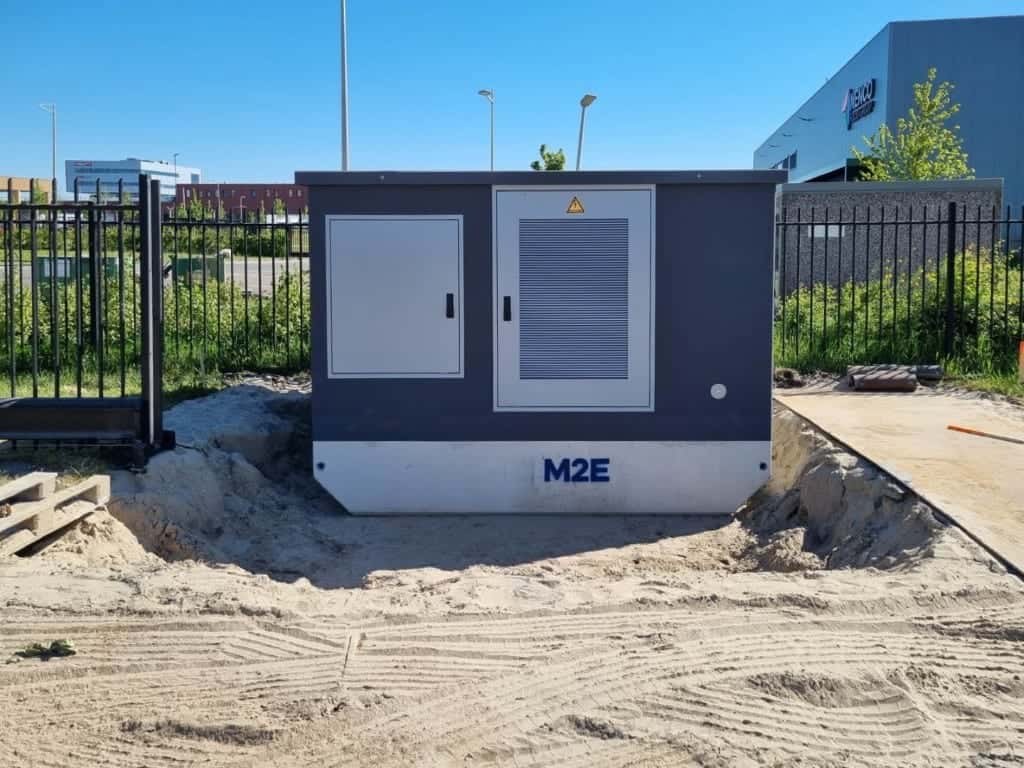 Compactstation voor een vrachtwagenlaadplein in Berkel en Rodenrijs